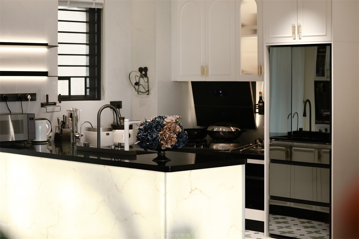 建发缦云143平法式风格厨房装修实景图