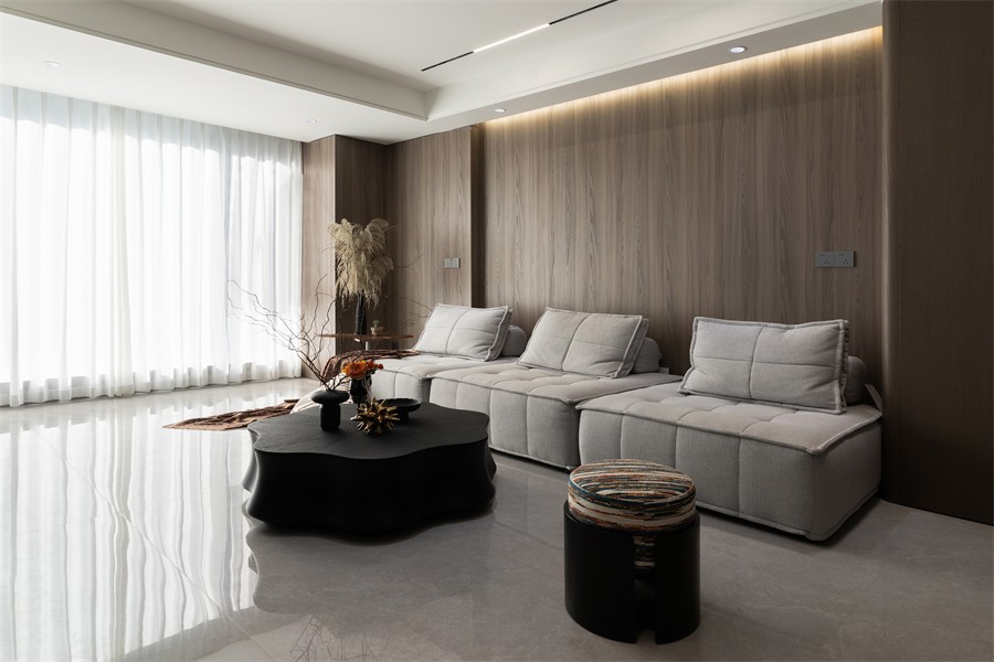 锦官府100平客厅装修完工实景图